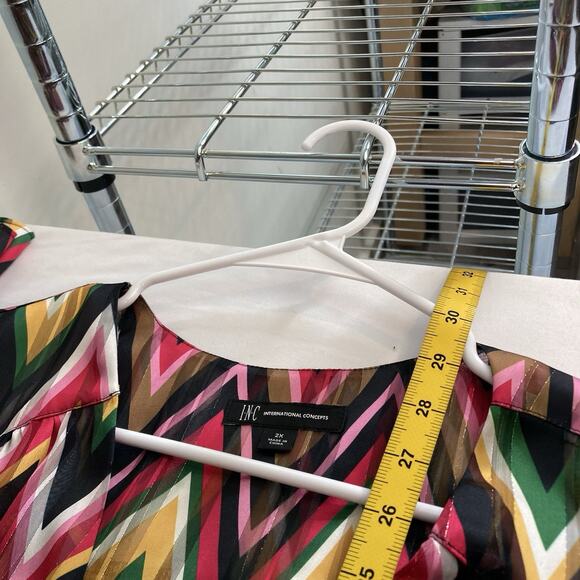 Macy’s INC Women’s Rainbow Chevron Top Size 2X Flowy Billowy Colorful Bohemian - Picture 3 of 11